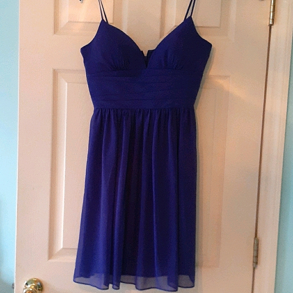 Size 6 David's Bridal Bold, deep purple dress!